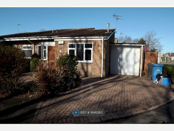 2 Bedroom Bungalow To Rent In The Copse, Palacefields, Runcorn, WA7