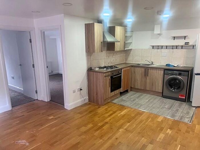 2 Bedroom Flat To Rent In Kingsbury Square, Aylesbury, HP20