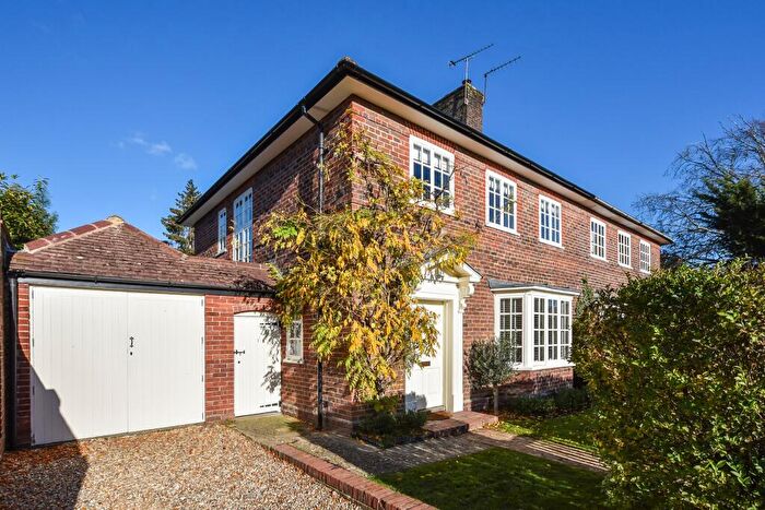 3 Bedroom Semi Detached House For Sale In Bassett, Southampton, SO16