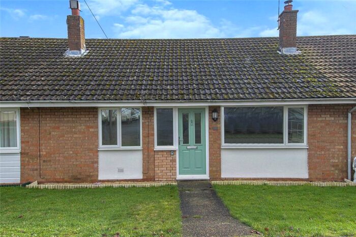 2 Bedroom Bungalow For Sale In Linden Way, Haddenham, Ely, Cambridgeshire, CB6