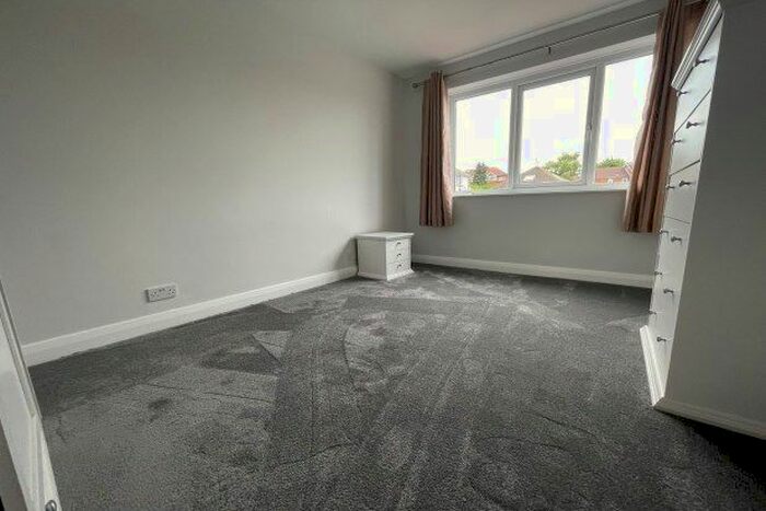 1 Bedroom Flat To Rent In Tinshill Road, Leeds, LS16