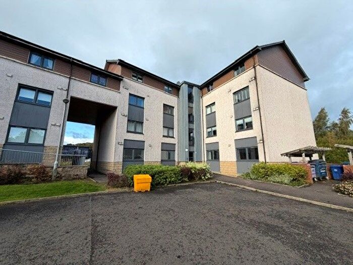 2 Bedroom Flat To Rent In Millview Crescent, Johnstone, PA5