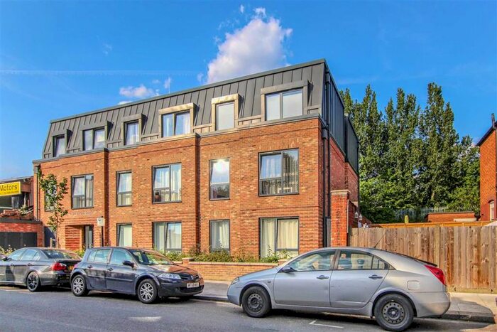 1 Bedroom Flat To Rent In Oak Grove, London, NW2