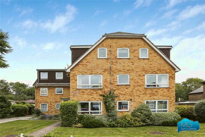 2 Bedroom Flat To Rent In Golfers View, Finchley Park, North Finchley, London, N12