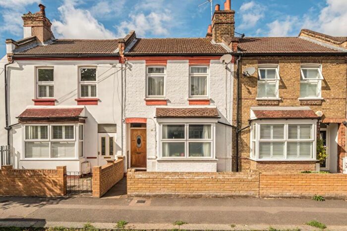 3 Bedroom Terraced House For Sale In Malyons Road, Ladywell, SE13
