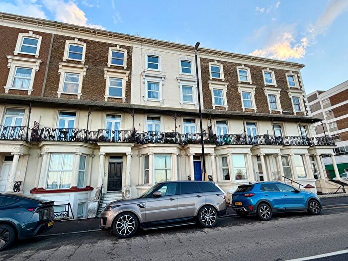 1 Bedroom Flat To Rent In Ethelbert Crescent, Margate, CT9