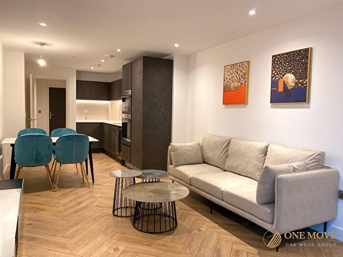 1 Bedroom Flat To Rent In Victoria Residence, Silvercroft Street, M15