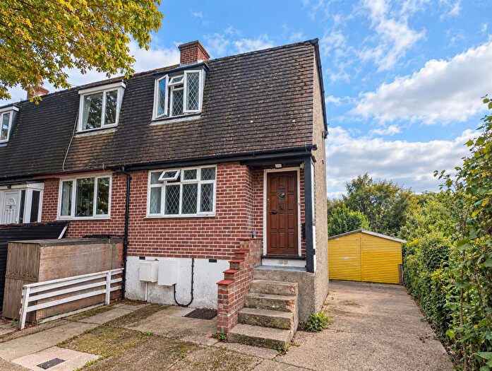 3 Bedroom End Terrace House To Rent In First Avenue, Walton On The Naze, CO14