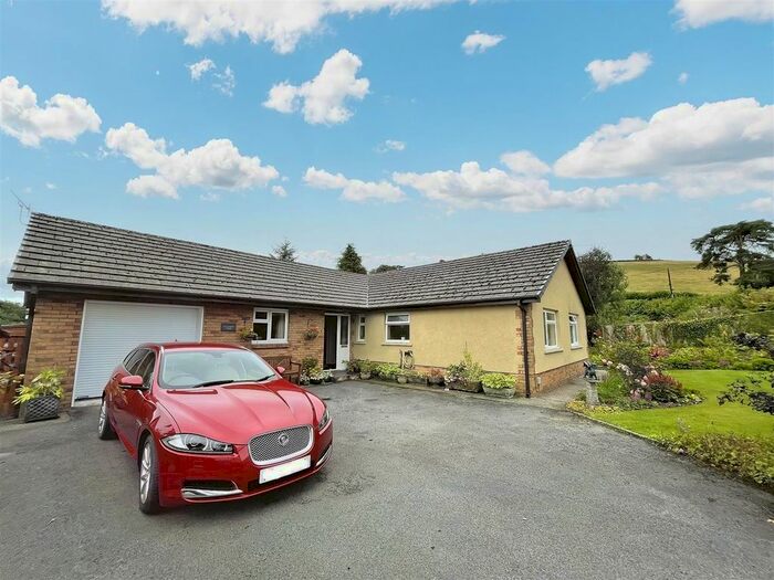 3 Bedroom Detached Bungalow For Sale In Llanpumsaint, Carmarthen, SA33