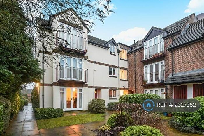 2 Bedroom Flat To Rent In Sunderland Avenue, Oxford, OX2