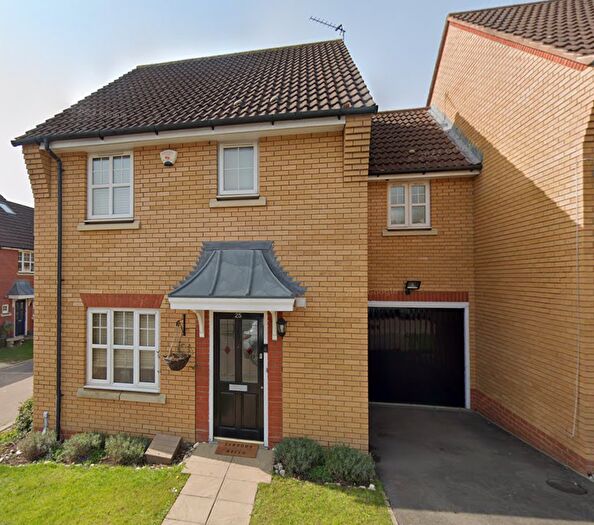 3 Bedroom Semi-Detached House To Rent In Arlington Green, Mill Hill, NW7