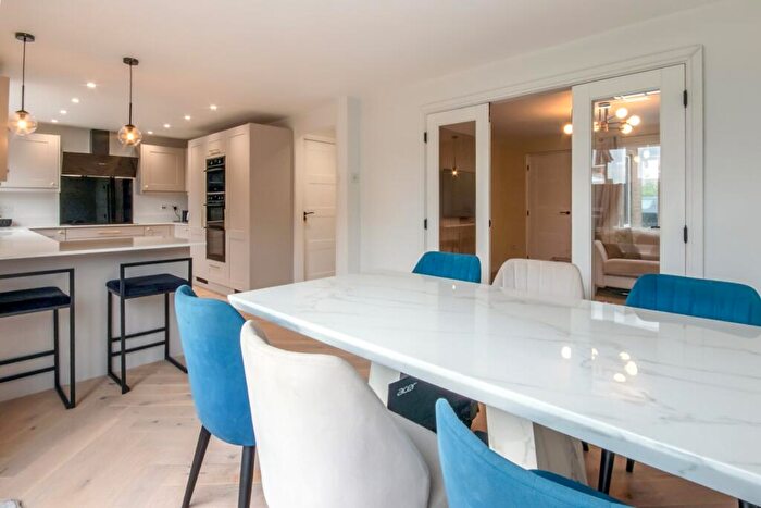 4 Bedroom Detached House For Sale In Hambleton Close, Long Eaton, Nottingham, NG10