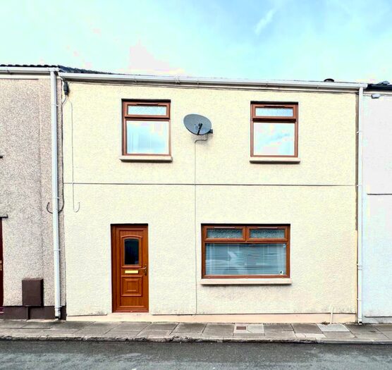 3 Bedroom Terraced House For Sale In Bwllfa Road, Aberdare, CF44