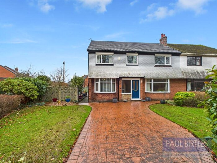 5 Bedroom Semi Detached House For Sale In Davyhulme Road, Davyhulme, Trafford, M41