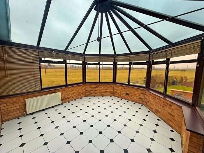 3 Bedroom Detached Bungalow For Sale In Carr Lane, East Ayton, Scarborough, YO13