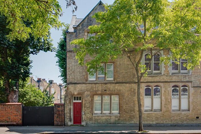 3 Bedroom Apartment To Rent In Rossmore Road, Marylebone, NW1