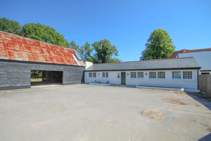 3 Bedroom Detached House For Sale In London Road, Winterslow, Salisbury, SP5