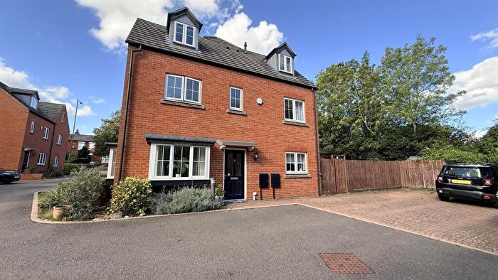 4 Bedroom House For Sale In Kings Lodge, Kings Norton, Birmingham, B38