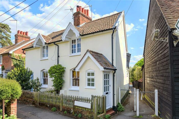 1 Bedroom Semi-Detached House To Rent In Cedar Road, Cobham, KT11