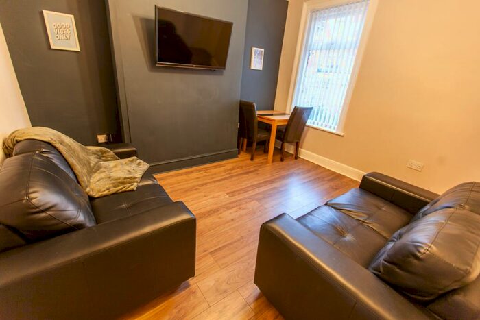 3 Bedroom Terraced House To Rent In Westdale Road, L15