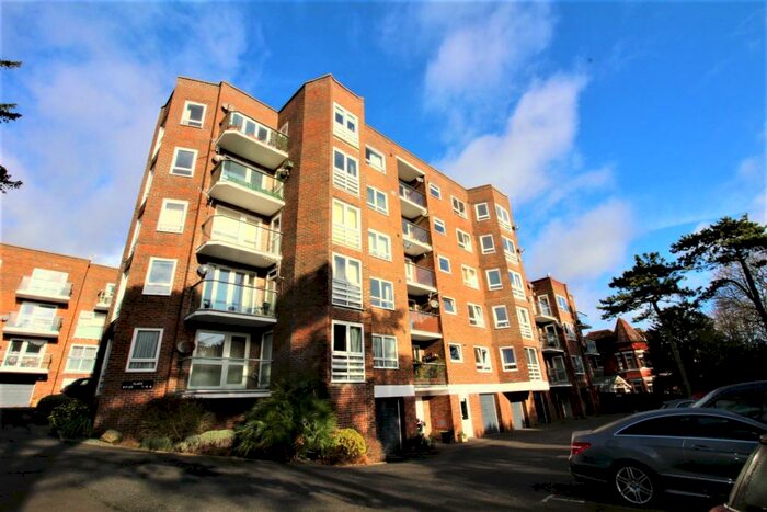1 Bedroom Flat To Rent In Arundel Road, Eastbourne, BN21