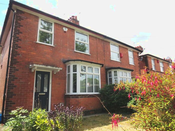 3 Bedroom House To Rent In Brook Lane, Birmingham, B13