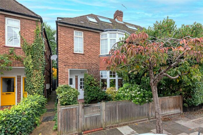 1 Bedroom End Of Terrace House To Rent In Beechwood Avenue, Richmond, TW9