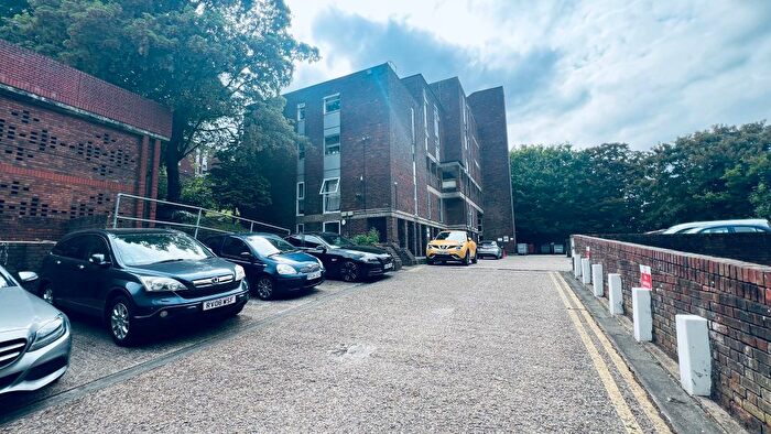 1 Bedroom Flat To Rent In Downs Road, Luton, LU1