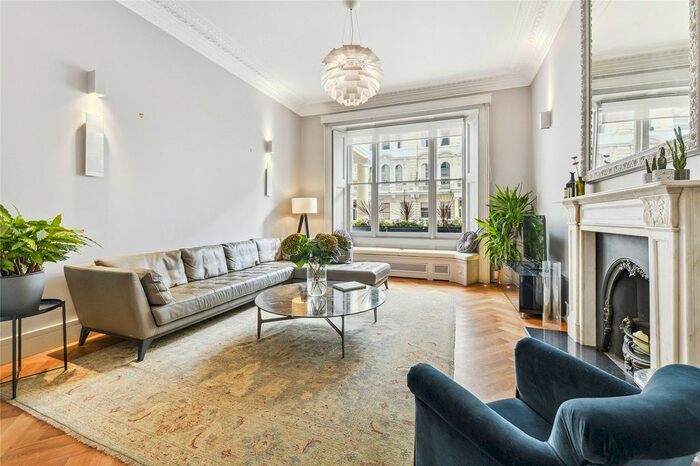 2 Bedroom Flat To Rent In Queens Gate Terrace, South Kensington, London, SW7