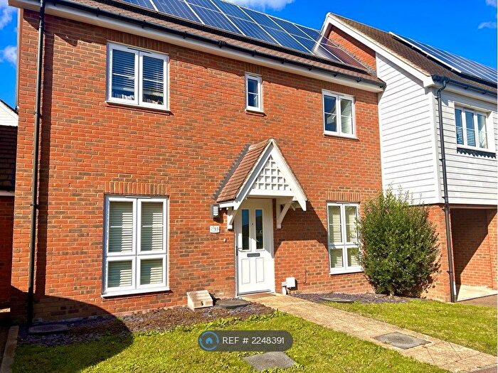 3 Bedroom Semi-Detached House To Rent In Clayhill Gardens, Rochester, ME3