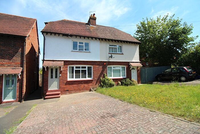 2 Bedroom Semi Detached House For Sale In Brionne Gardens, Tonbridge, TN9
