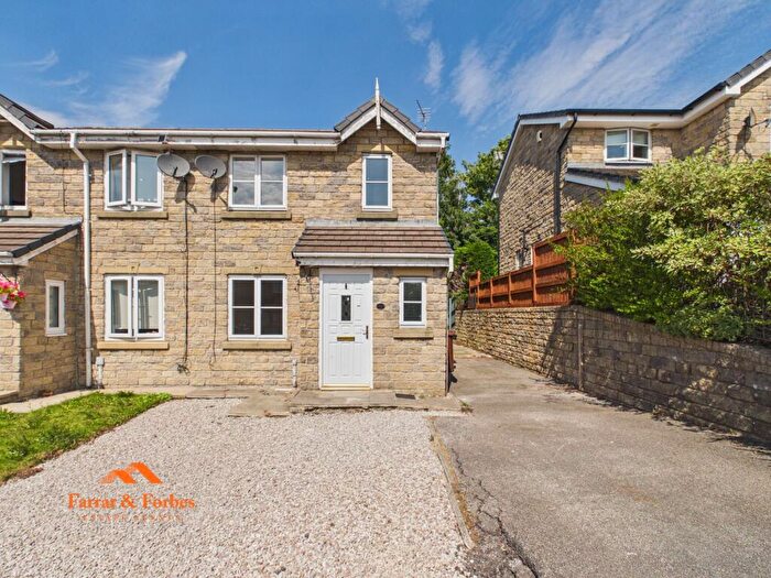3 Bedroom Semi Detached House For Sale In Begonia View, Lower Darwen, BB3
