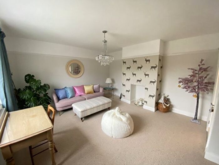 2 Bedroom Flat To Rent In Sketty, Byng Morris Close, SA2