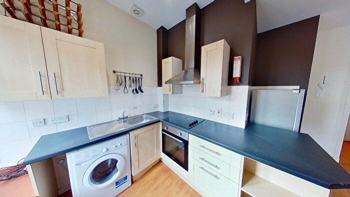 2 Bedroom Flat To Rent In Bridge Street, City Centre, Aberdeen, AB11