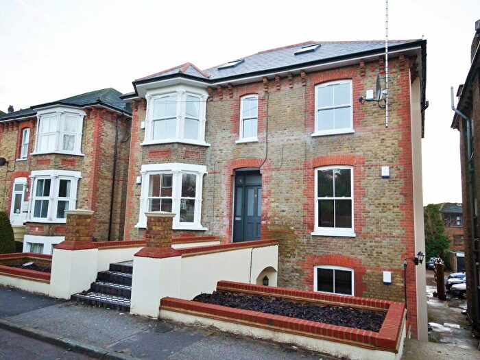 1 Bedroom Apartment To Rent In Rose Valley, Brentwood, Essex, CM14