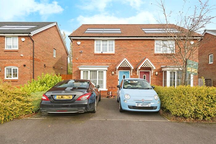 3 Bedroom Semi-Detached House For Sale In Brigadier Road, Stockport, Greater Manchester, SK5