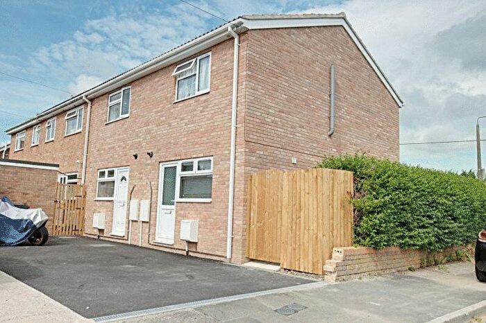 2 Bedroom Terraced House To Rent In Fleur-De-Lys Drive, Southwick, BA14