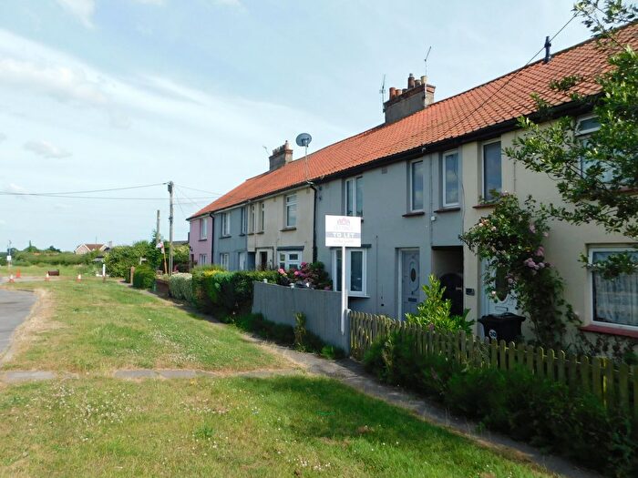 3 Bedroom Terraced House To Rent In Thorpe Road, Essex, CO16