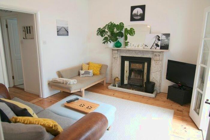 2 Bedroom Flat To Rent In Springfield Road, Brighton, BN1