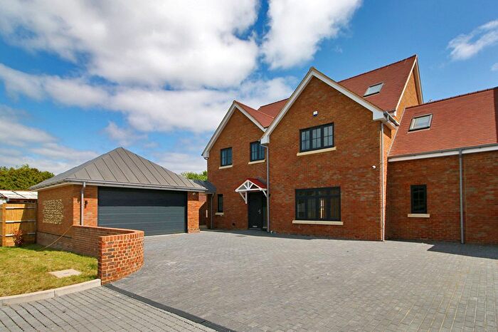 5 Bedroom Semi-Detached House For Sale In Worth Lane, Little Horsted, TN22