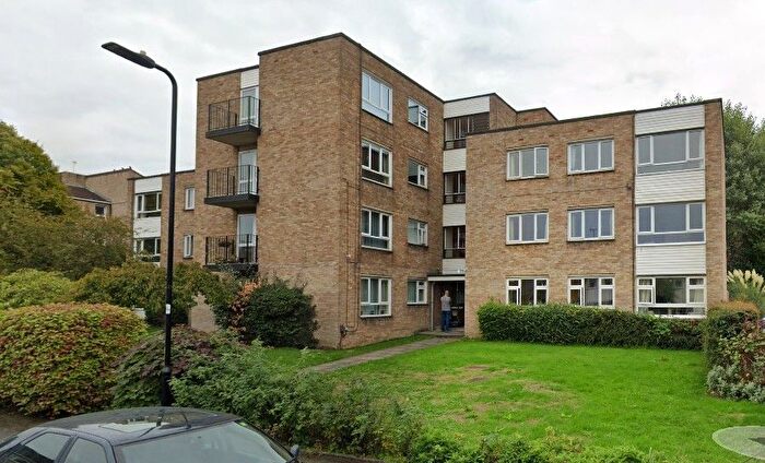 1 Bedroom Flat To Rent In Flat, Langdale Court, Castlebar Mews, London, W5