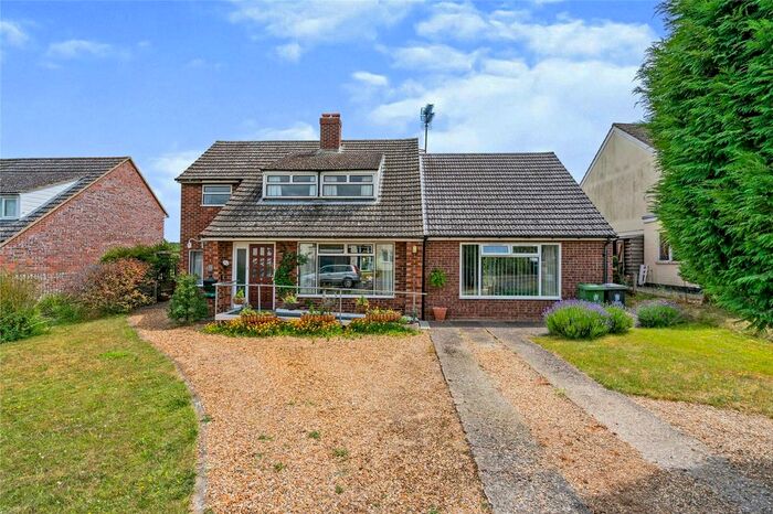 4 Bedroom Detached House For Sale In Lewis Crescent, Abington, Cambridge, CB21