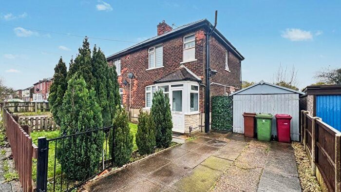 3 Bedroom Semi-Detached House For Sale In Avenue Vivian, Scunthorpe, DN15