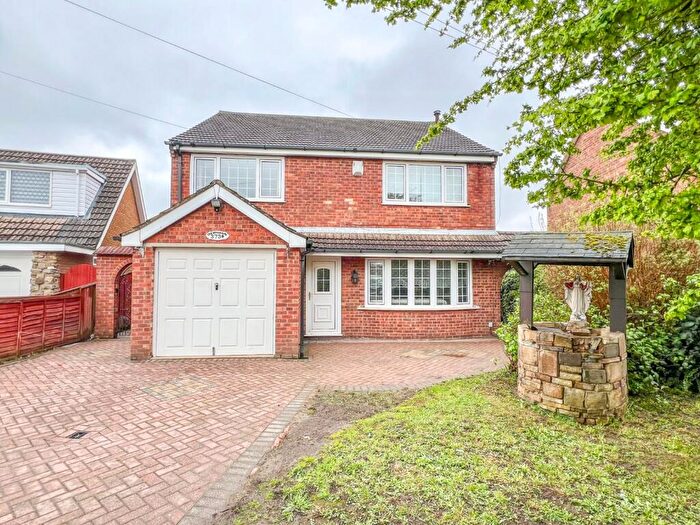 4 Bedroom Detached House For Sale In St Nicholas Drive, Grimsby, DN37