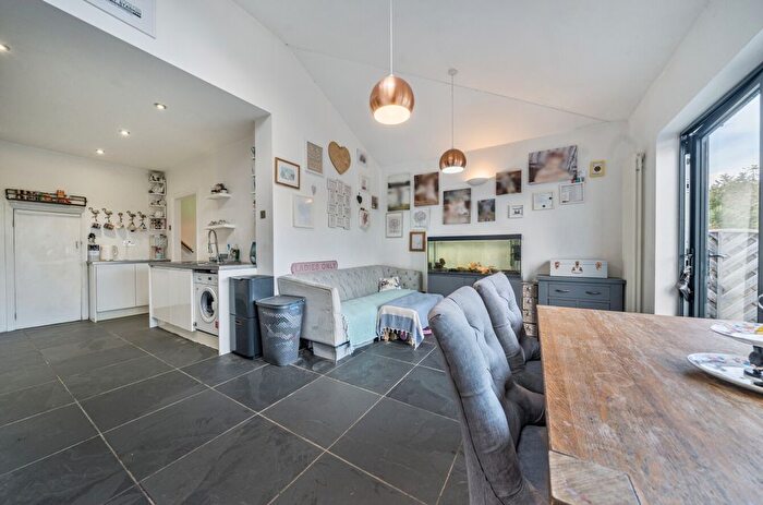 2 Bedroom Semi-Detached House For Sale In Maidstone Road, Sidcup, DA14