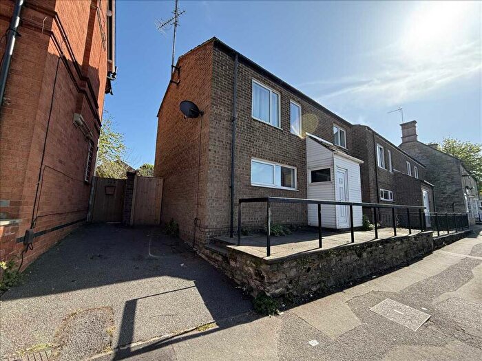 3 Bedroom Terraced House For Sale In High Street, Corby, NN17
