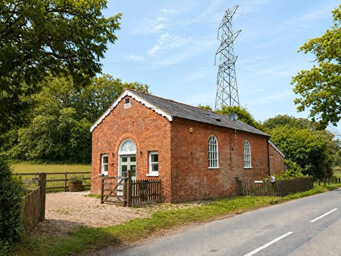 3 Bedroom Country House For Sale In Spearywell, Mottisfont, Romsey, Hampshire, SO51