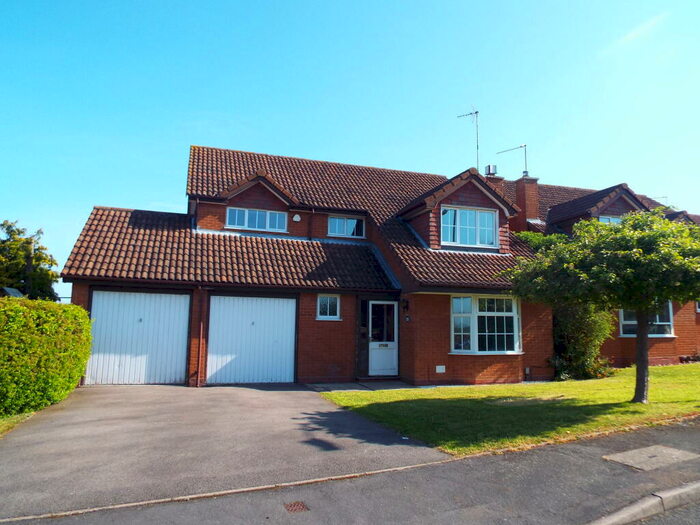 4 Bedroom Detached House To Rent In Lamintone Drive Leamington Spa, CV32