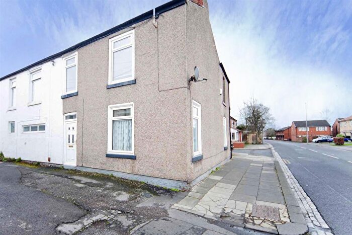 3 Bedroom End Terrace House For Sale In Hart Lane, Hartlepool, TS26