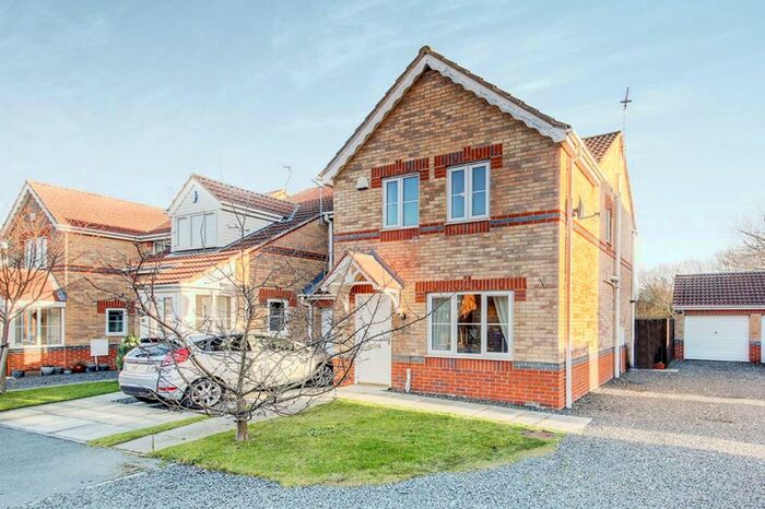 3 Bedroom Semi-Detached House To Rent In Rayburn Court, Blyth, Northumberland, NE24